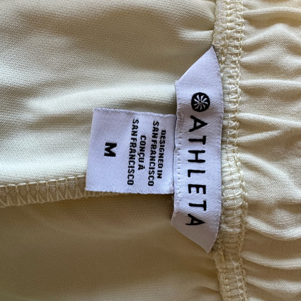 Athleta NWOT Seasoft Mid Rise Tencel Soft Cream Shorts Loungewear Comfy Cozy - Picture 4 of 10